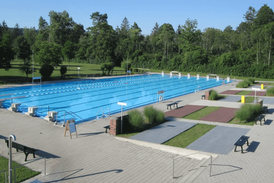 Bild 2 von Freibad Garching an der Alz Partnergalerie