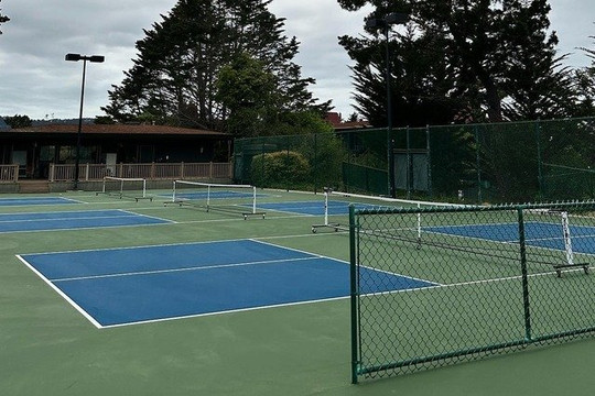 Image 2 from Monterey Bay Racquet Club partner gallery