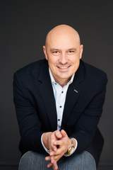 Poza cu Mihai Zânt