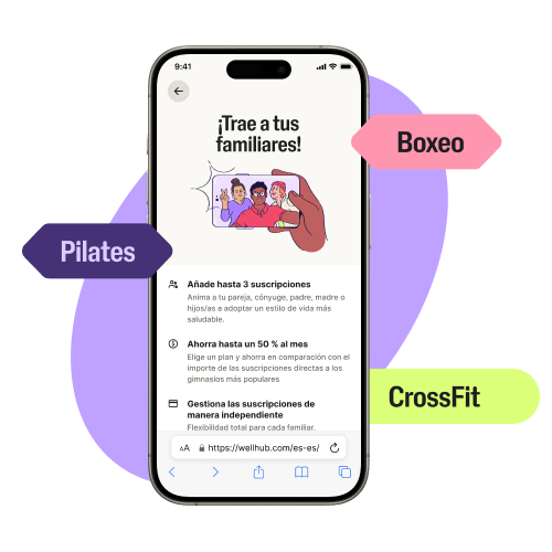 Smartphone showing the Wellhub family plan in spanish, surrounded by colorful tags for Pilates, Boxe, and CrossFit.