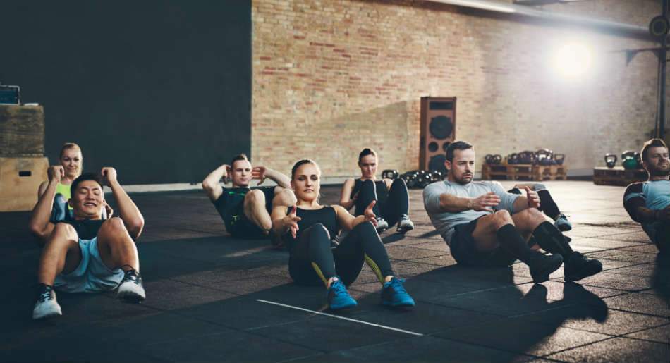 Ti piace di più fare uno sport individuale o di gruppo? Sai quali sono i vantaggi che derivano dal fare sport insieme ad altre persone? Scopri di più!