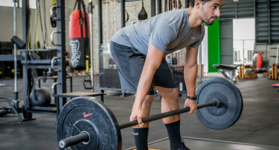 Exercícios Stiff para pernas e glúteos